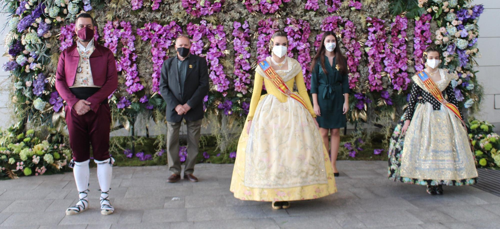 "Photocall" de las Juntas Locales Falleras en la Fiesta del Patrimonio