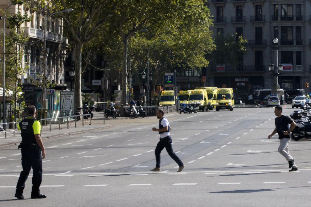 Imatges de l''atemptat de la Rambla de Barcelona