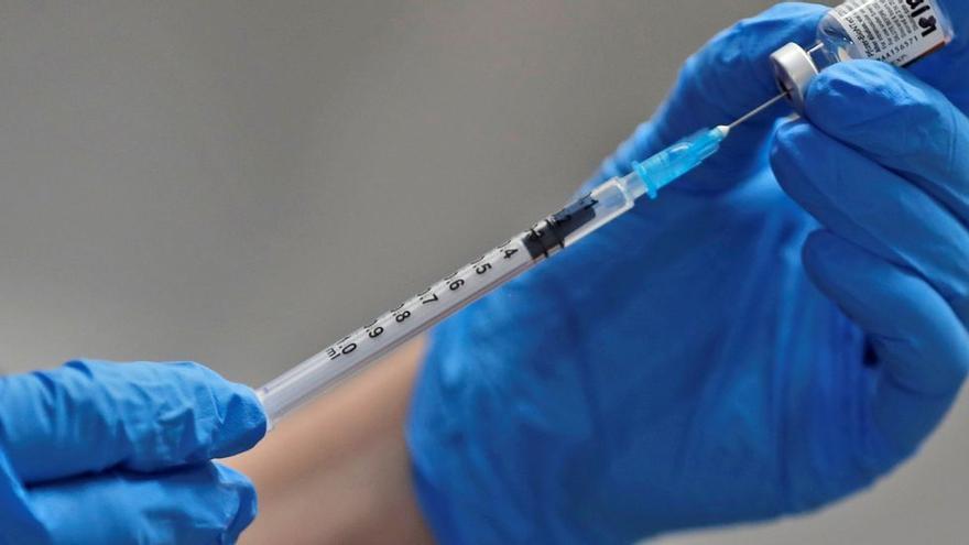 Galicia admite 20 muertes por eventos adversos de las vacunas contra la covid