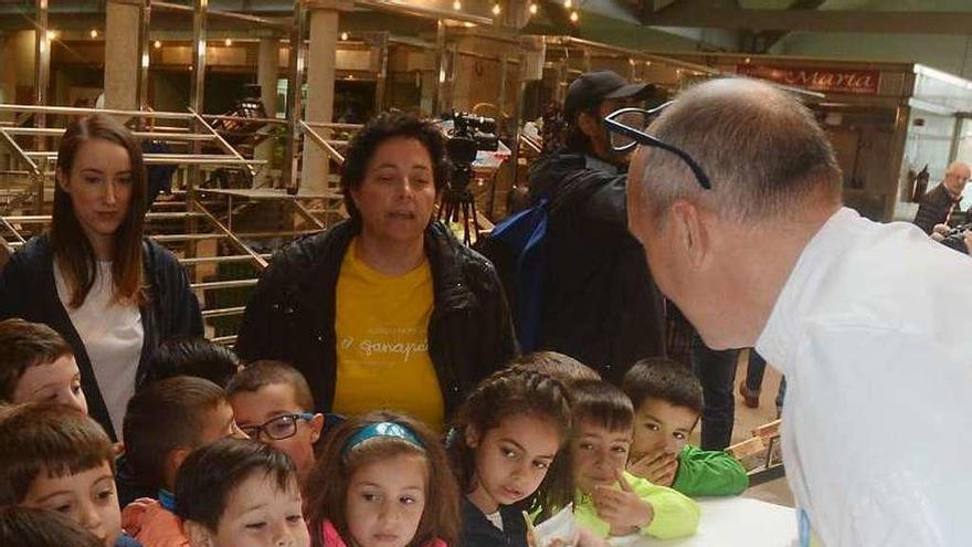 Los niños también participaron en la iniciativa. // Rafa Vázquez