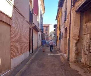 Vecinos urgen el cambio de tuberías en esta calle de Toro