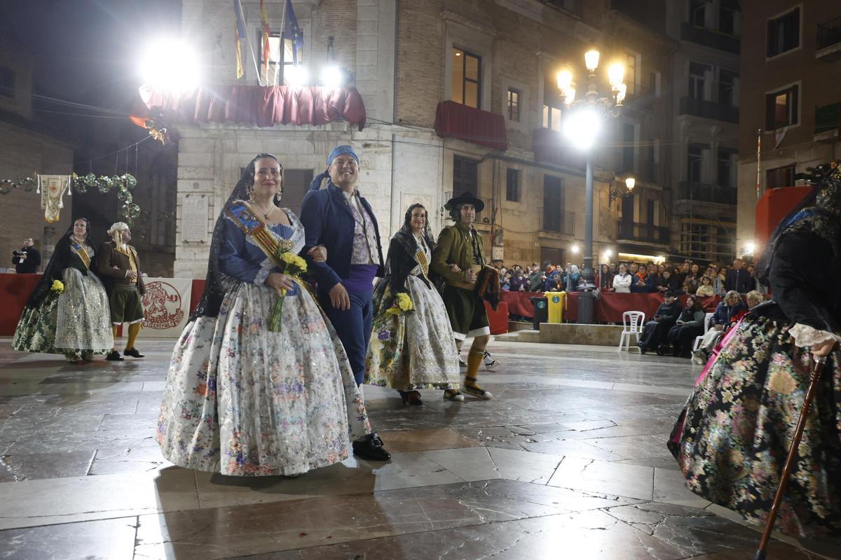 Todas las fotos de la Ofrenda del 18 de marzo por la calle San Vicente hasta la 20:30 horas