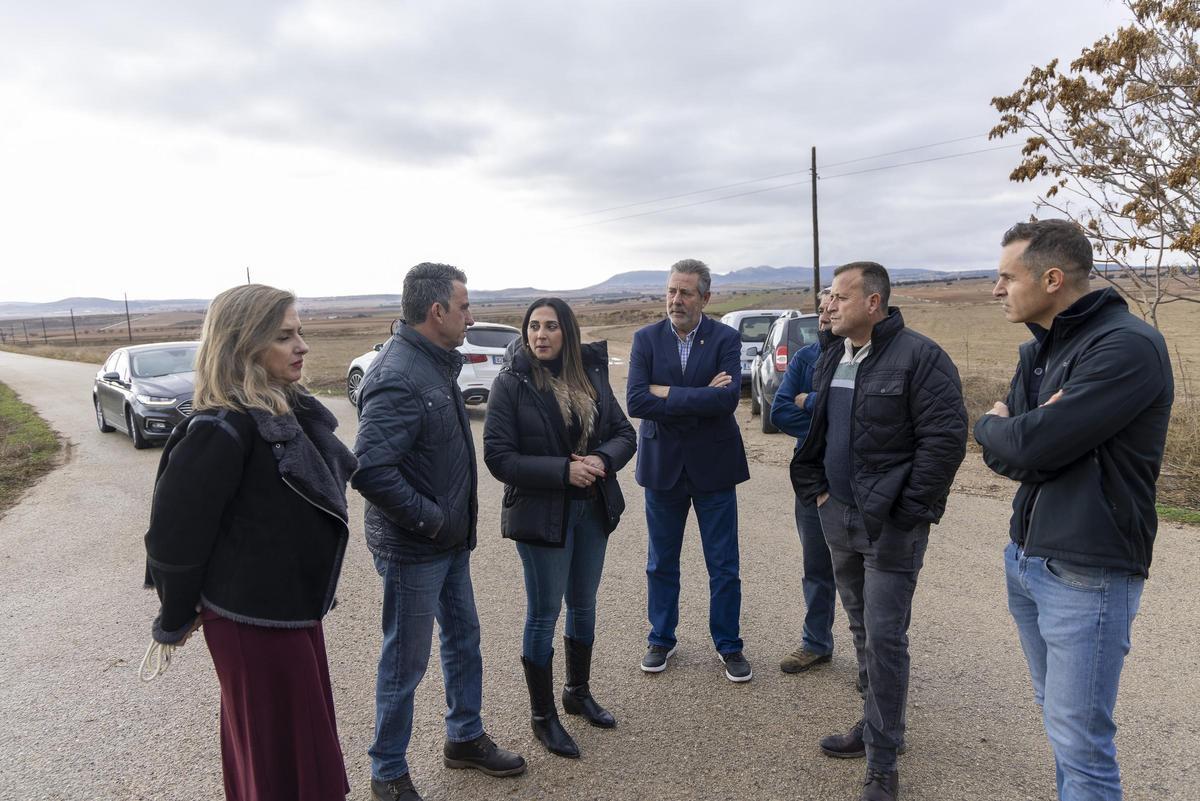Visita de la consejera de Agricultura a una finca en Caravaca