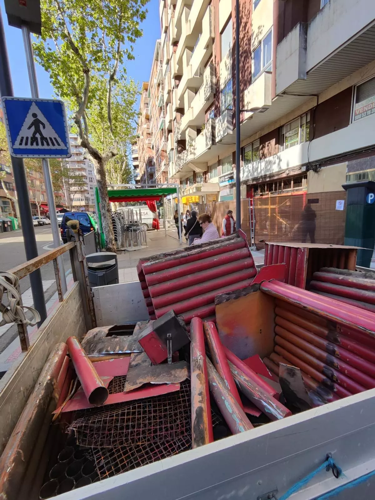 Adiós a esta histórica fachada comercial de Zamora