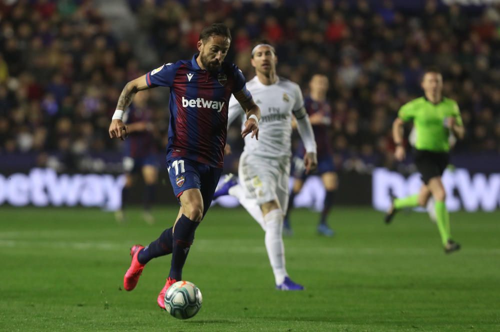 Las mejores imágenes del Levante UD - Real Madrid