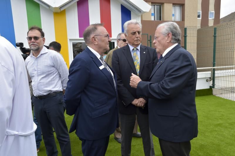 Inauguración de la "terraza solidaria" en el Mater