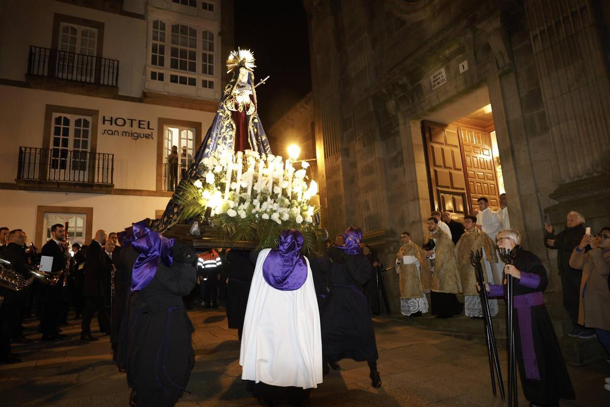 La Dolorosa llena de fervor las rúas de Santiago La Dolorosa llena de fervor las rúas de Santiago
