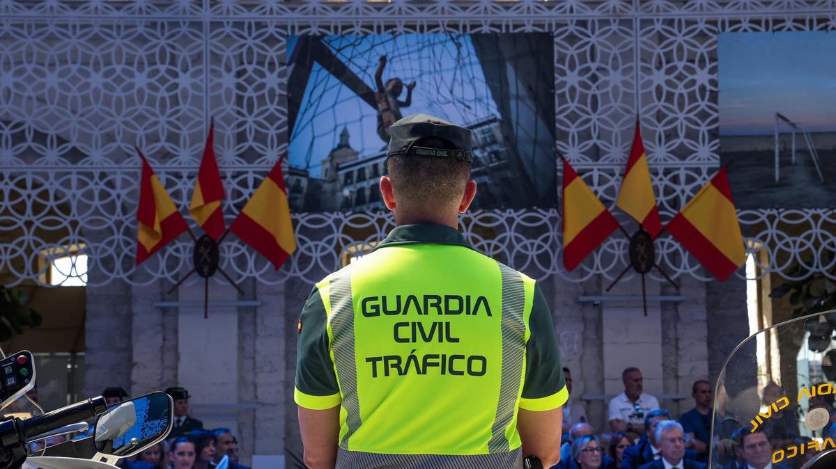 Toma de posesión de Francisco Poyato Sevillano como jefe de Comandancia de la Guardia Civil de Alicante