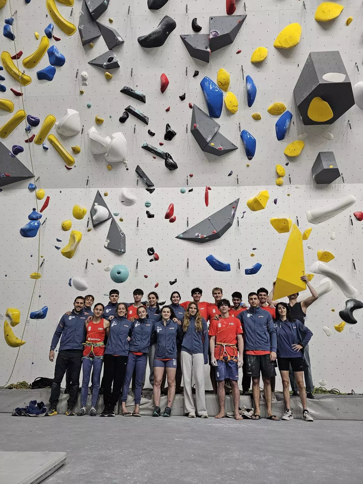 Así se prepara el equipo nacional de escalada de dificultad para la Copa del Mundo