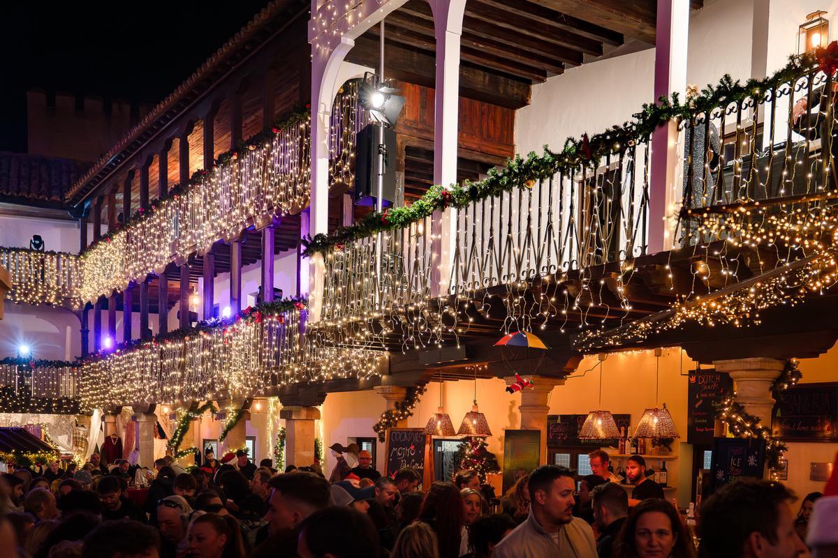 Ist bei der deutschsprachigen Community auf der Insel längst Kult: der Weihnachtsmarkt im Pueblo Español in Palma.