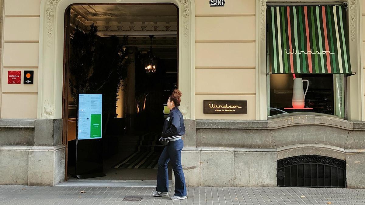 La entrada del restaurante Windsor.