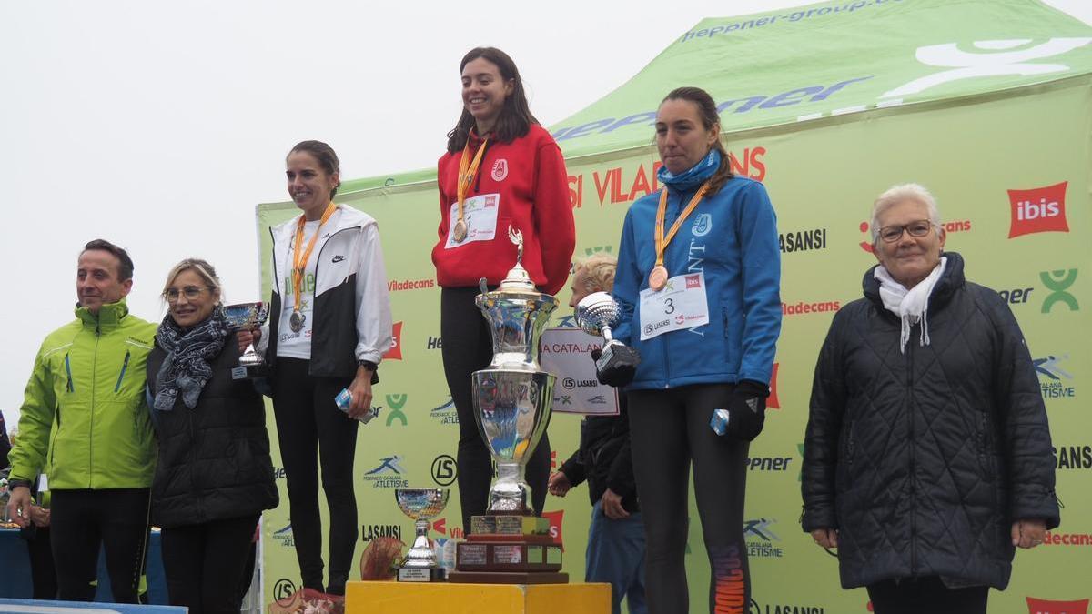 Podi del campionat, amb Guerra al capdamunt i Tillo a la seva esquerra