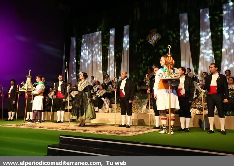 Galania a la reina de las fiestas de la Magdalena, Carla Bernat