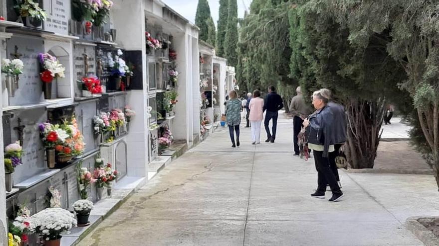 El consistorio amplía el horario de cementerio para Los Santos