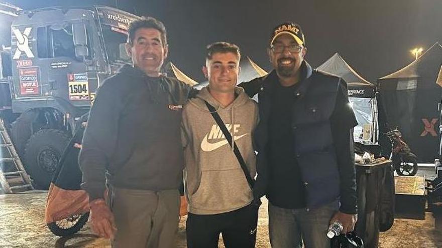 Alfredo Pellicer aprovechó el día de descanso del Dakar para coger un vuelo desde Kuwait y visitar a su padre, José Manuel Pellicer.