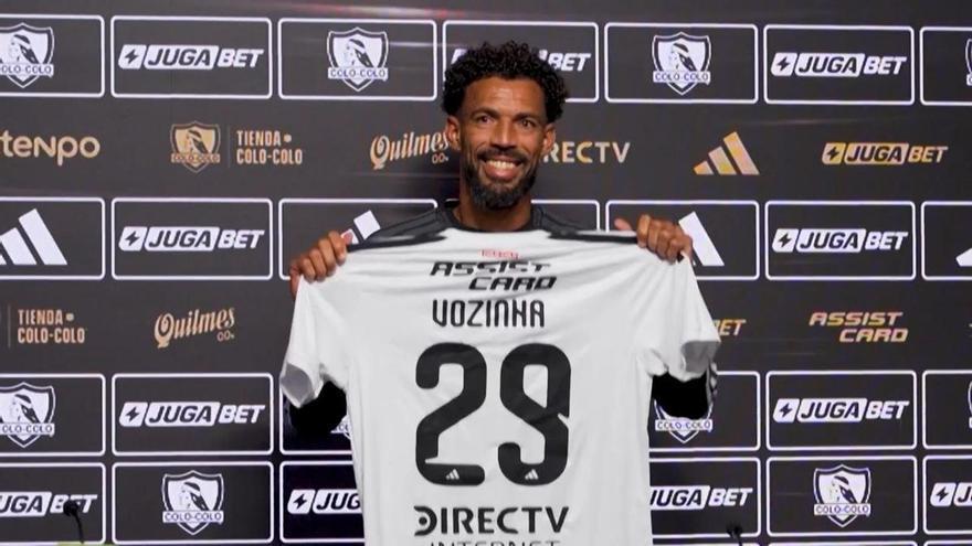 Un Vozinha "sin presión", presentado como nuevo jugador de Colo-Colo