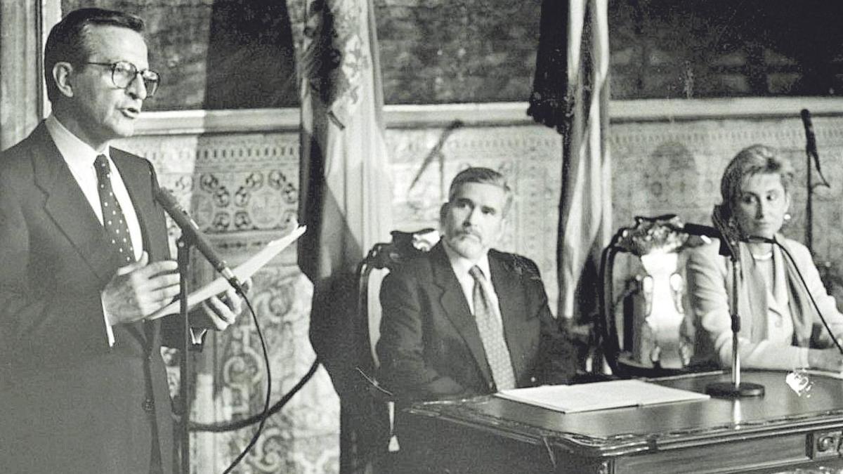 Adolfo Suárez en València junto al expresidente Joan Lerma