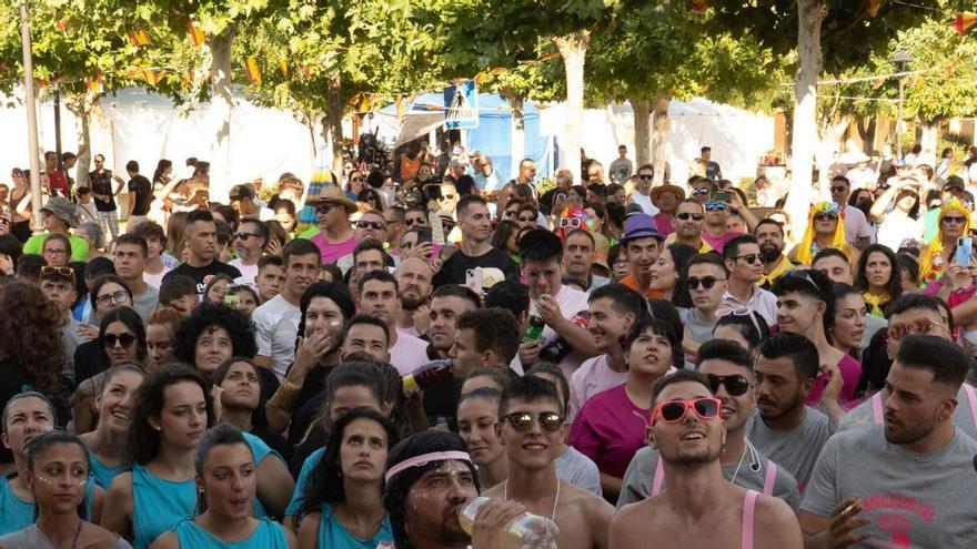 Fiestas entre juegos y papeletas electorales