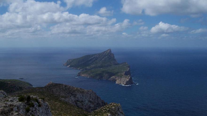 Die &quot;Dracheninsel&quot; Dragonera vor Sant Elm im Westen von Mallorca.