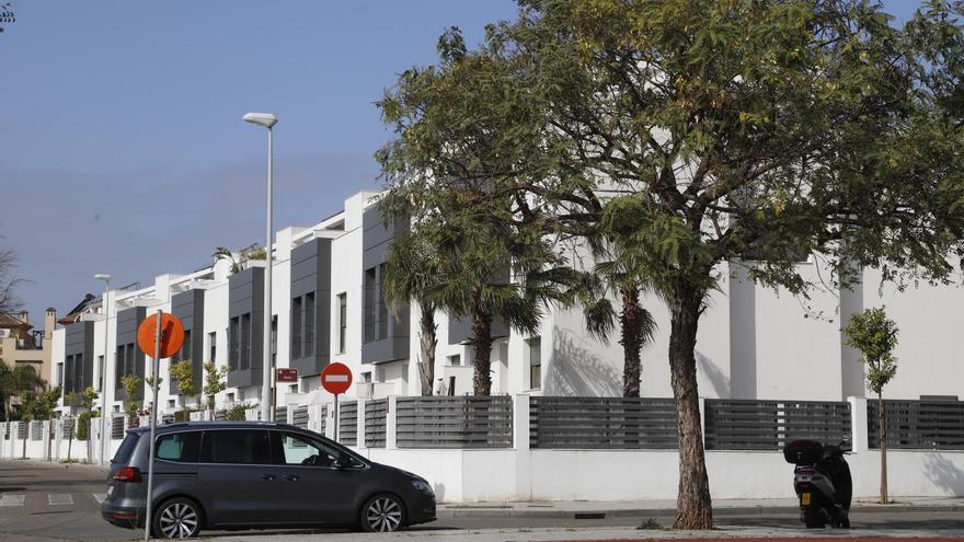 Licitan la reparación de acerados en Mirabueno