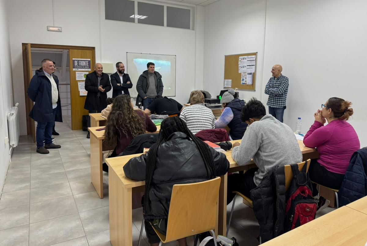 Os alcaldes da Pobra, Rianxo e Boiro no centro de formación de Espiñeira