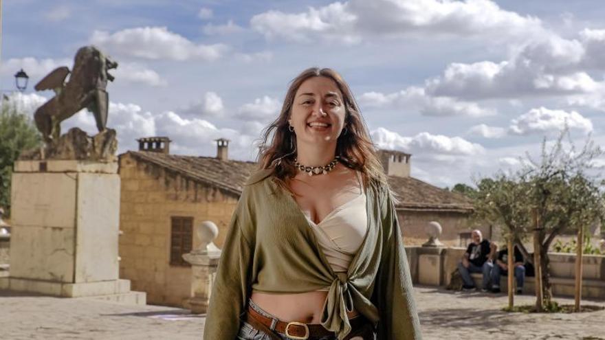 Aina Niell, de vivir la salud mental en silencio a ayudar a otros jóvenes: «Tenía miedo de que me pusieran la etiqueta de loca»