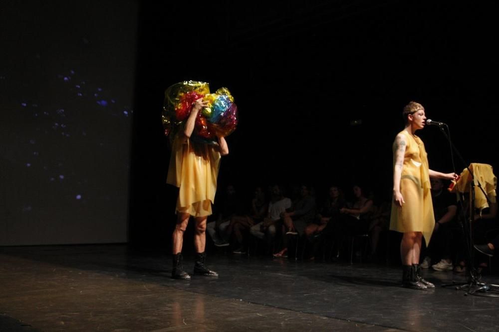Desfile de moda en el Centro Párraga