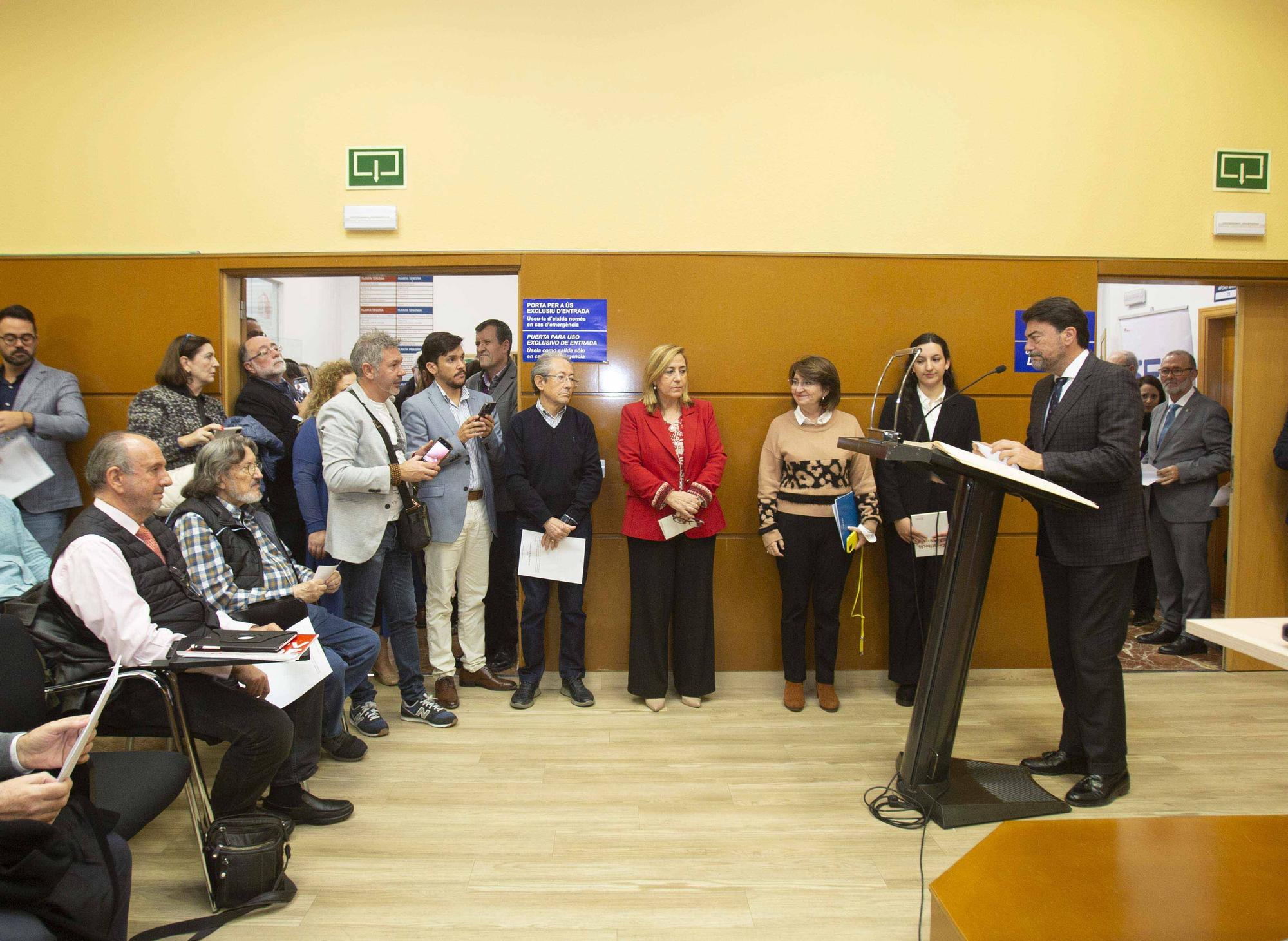 20 años de lectura de la Constitución en la sede de la UA