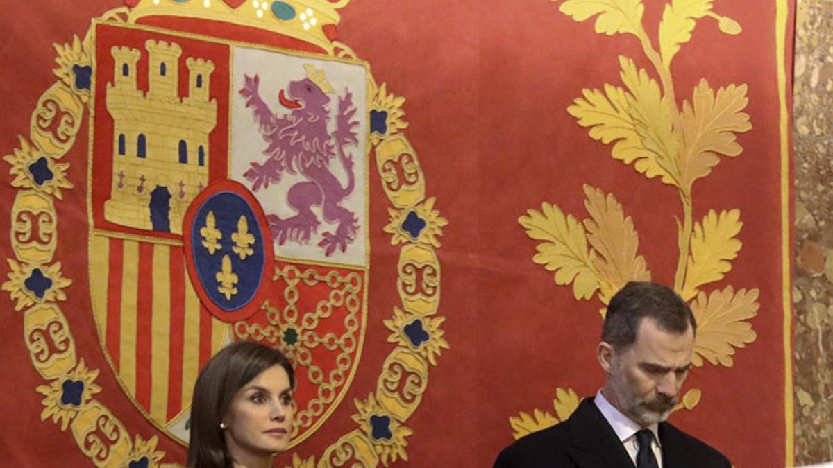 Doña Letizia y Don Felipe presiden la misa