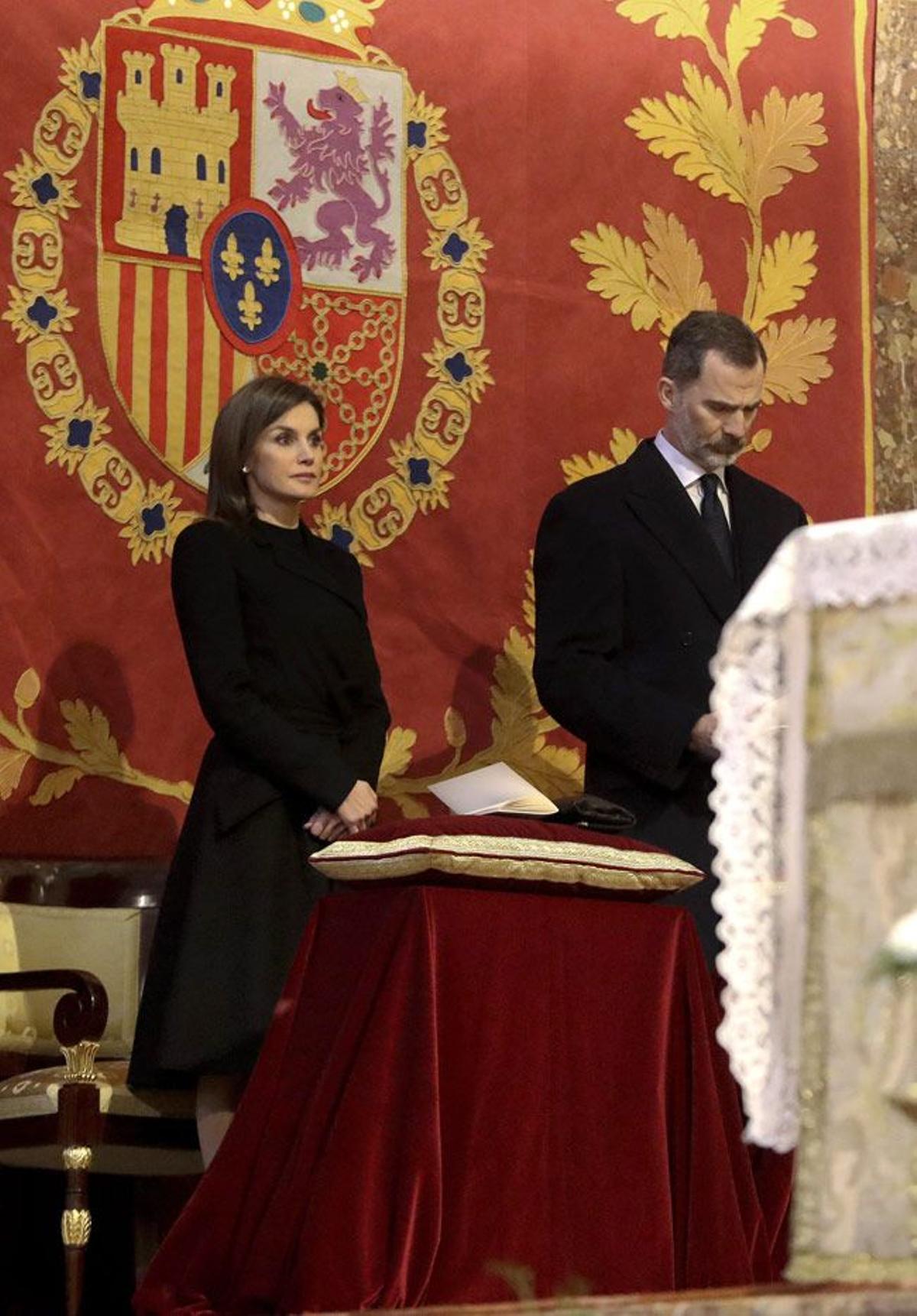 Doña Letizia y Don Felipe presiden la misa