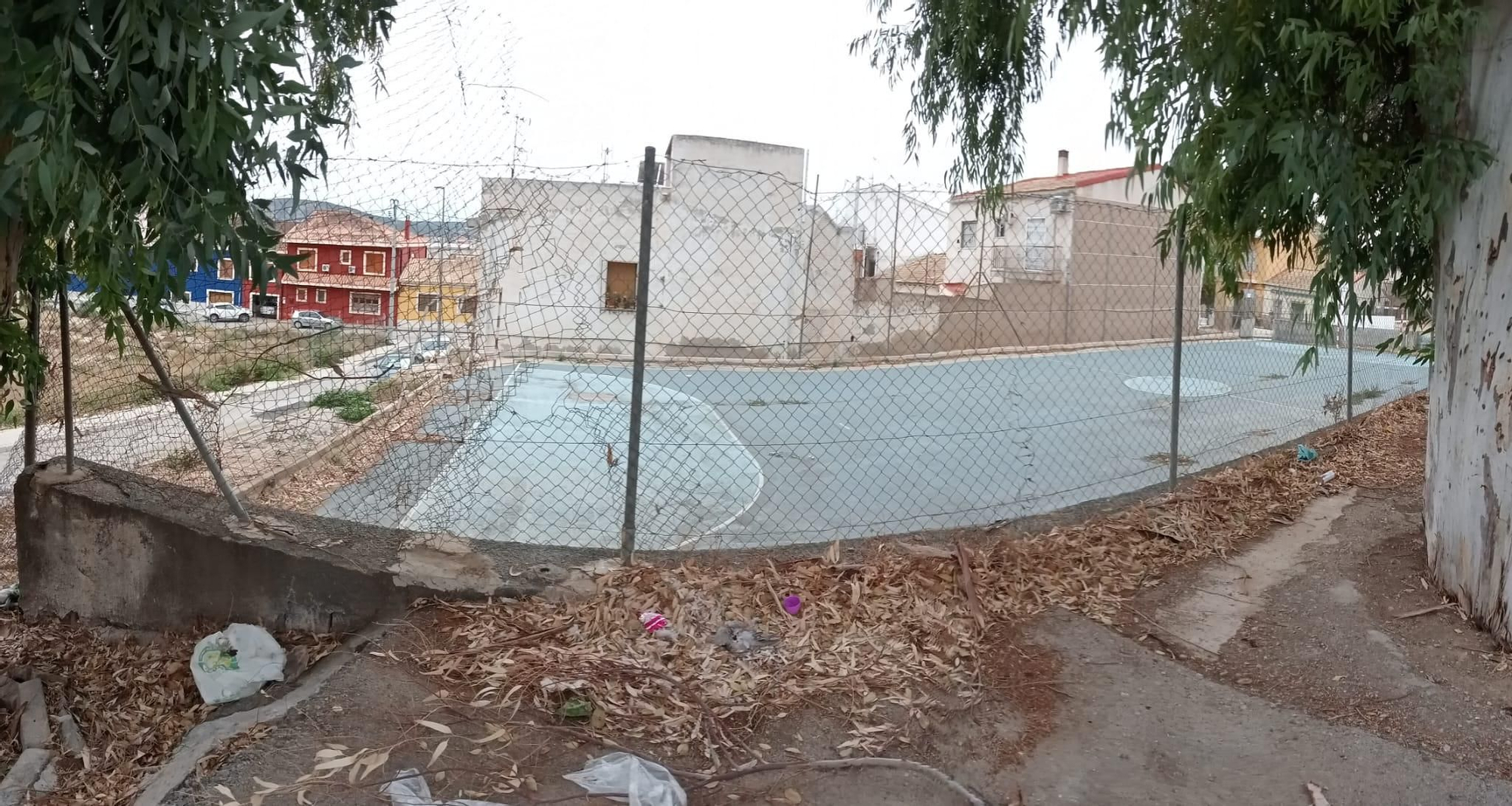 Deficiencias en parques infatiles y zonas de juego de Orihuela