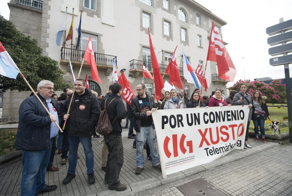 Los teleoperadores gallegos van a la huelga