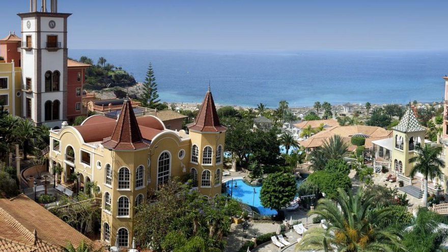 Instalaciones del hotel Bahía del Duque.