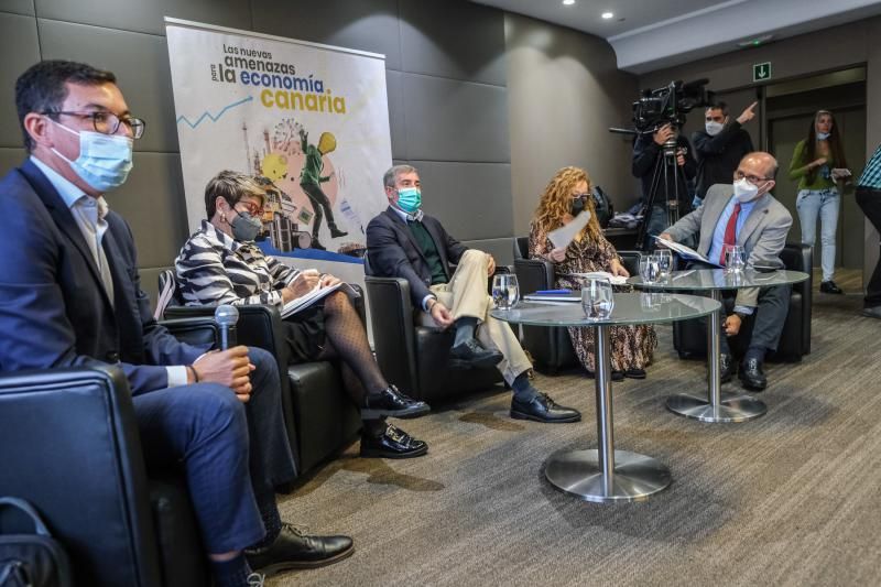 CC celebra un foro con empresarios
