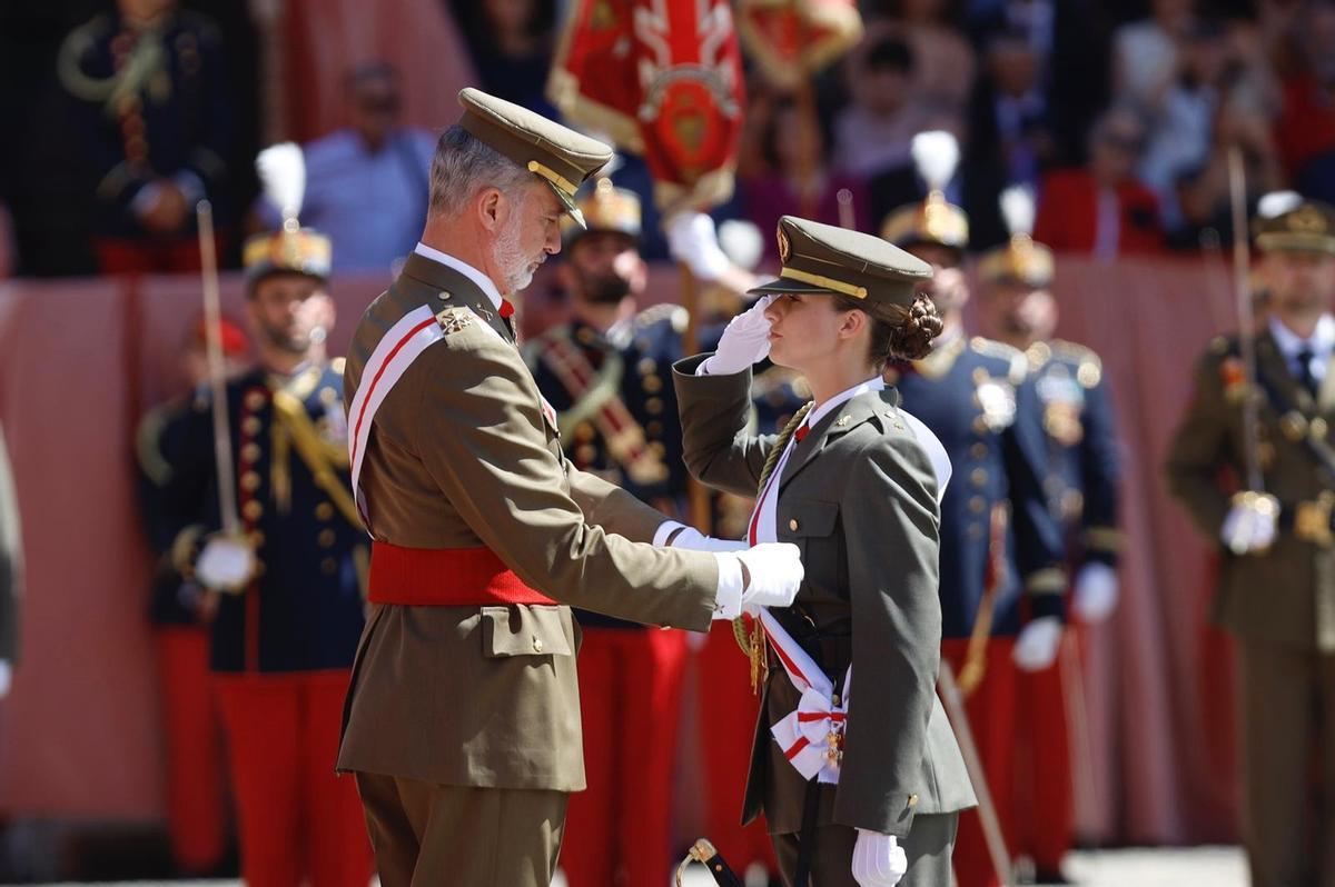 en-im-genes-la-princesa-leonor-se-despide-de-la-academia-general