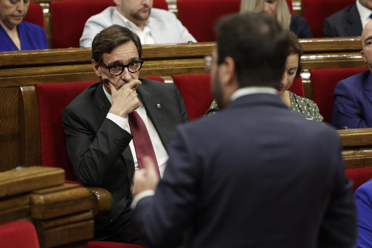 PSC i Comuns plantegen un front progressista a Aragonès perquè no depengui de Junts