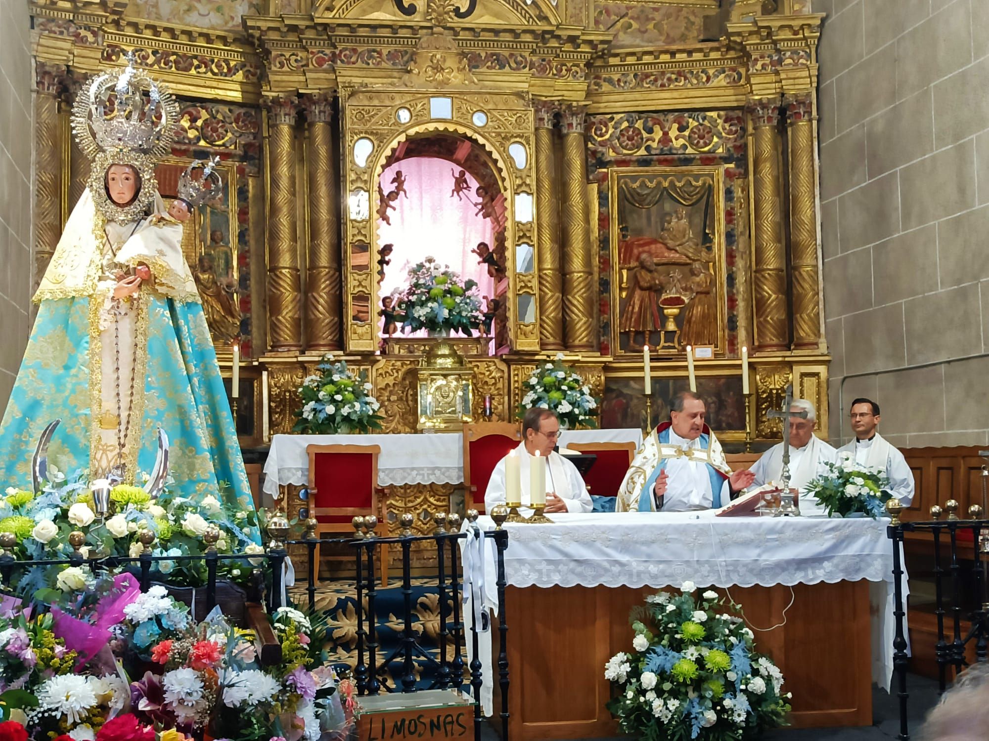 La Carballeda se rinde ante su señora