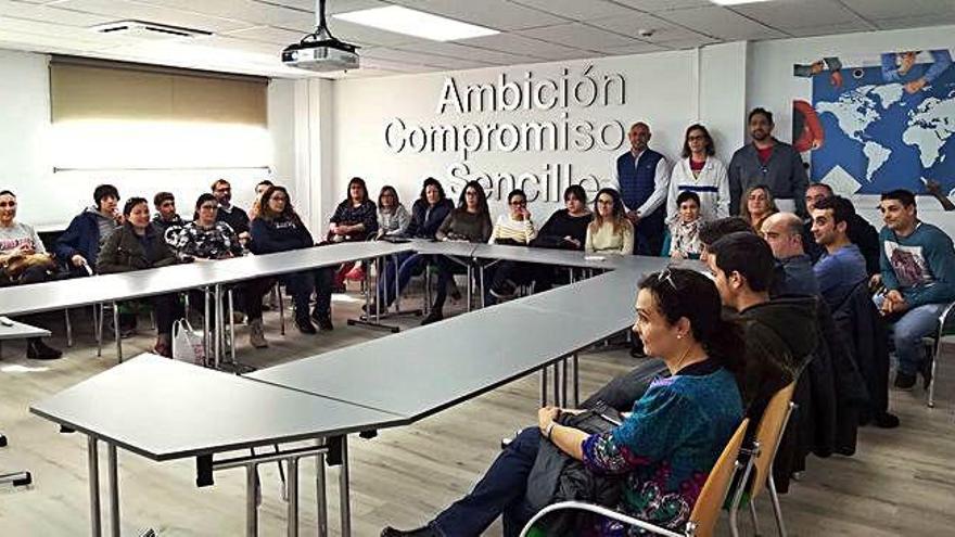 Visita de los alumnos de la escuela a Lactalis.