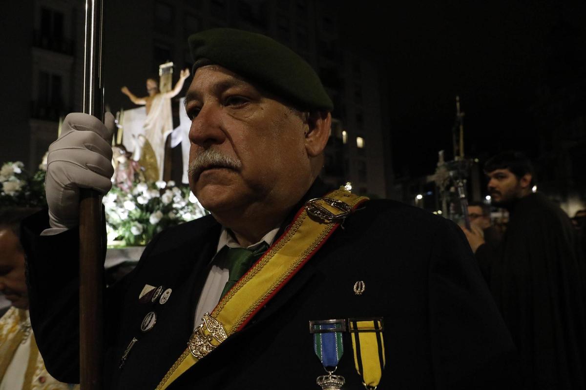 EN IMÁGENES: La procesión de la Resurrección en Avilés