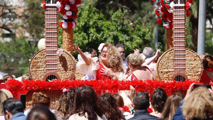La Batalla de las Flores dará la bienvenida al Mayo Festivo en Córdoba con 90.000 claveles