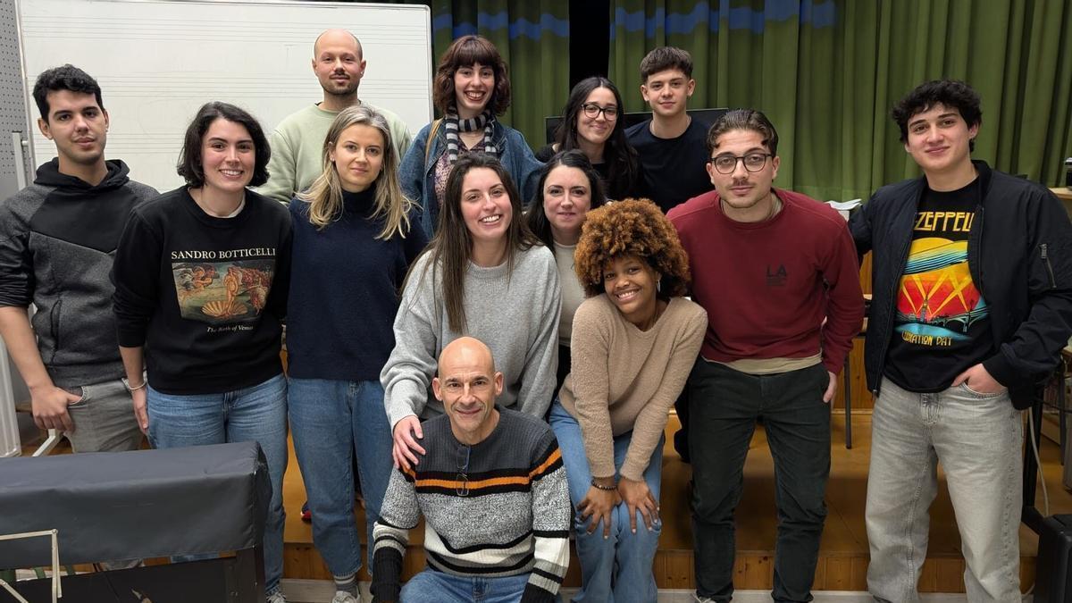 O grupo que desenvolveu o xogo xunto con Fernando Rodríguez