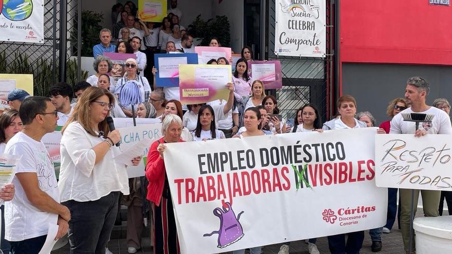 Acto de apoyo a las trabajadoras sin hogar de Cáritas Diocesana de Canarias.