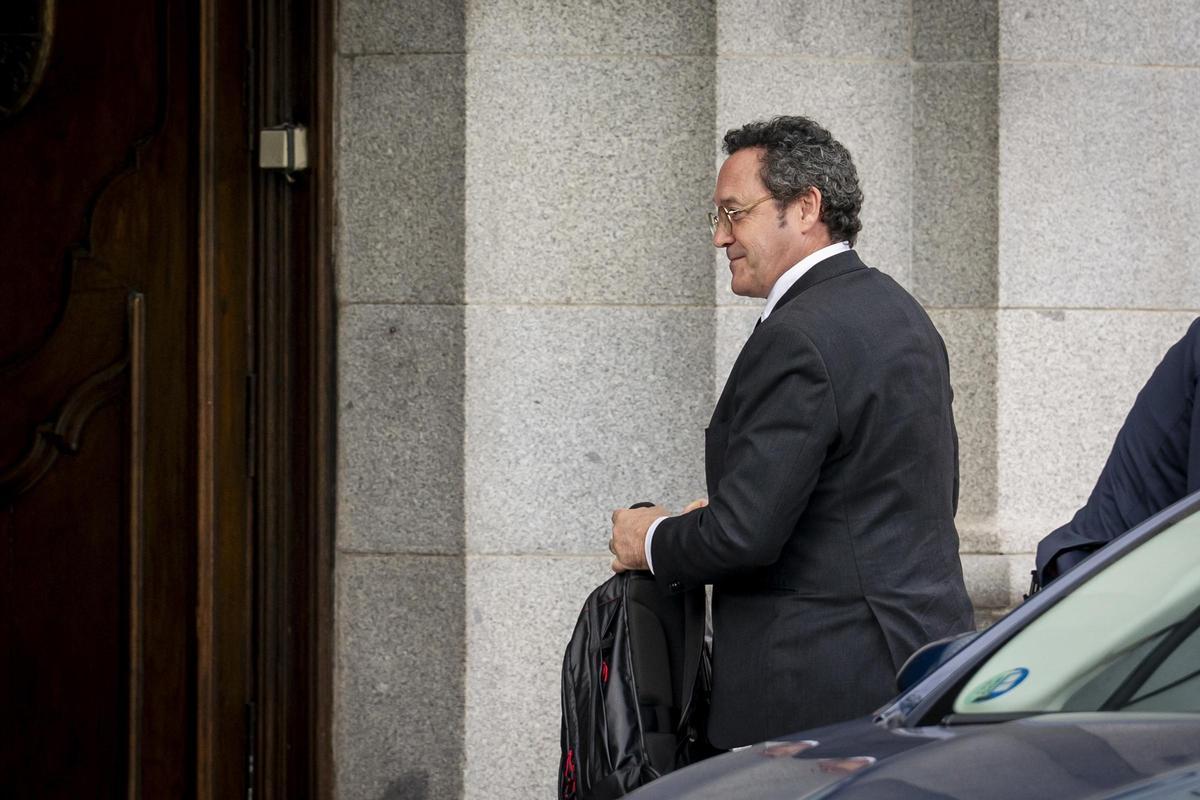 El ex fiscal general del Estado Álvaro García Ortiz, a su llegada a una jornada del juicio en su contra, en el Tribunal Supremo, a 5 de noviembre de 2025, en Madrid (España).