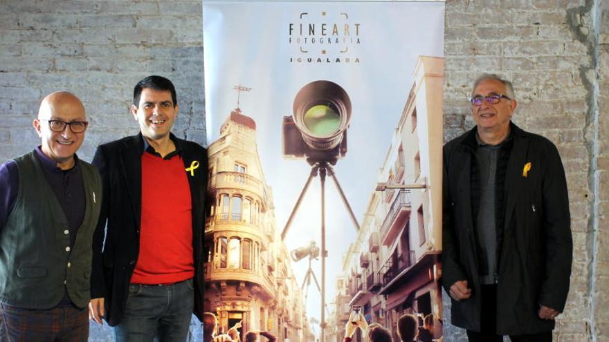 El director del FineArt, Ramon Muntané, acompanyat per l&#039;alcalde d&#039;Igualada.