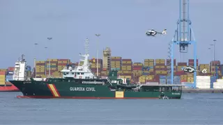 Tres detenidos por traficar con cocaína en falúas en el Puerto de Las Palmas