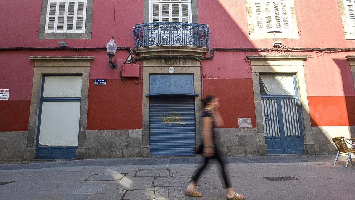 Fachada del antiguo Cuasquías.