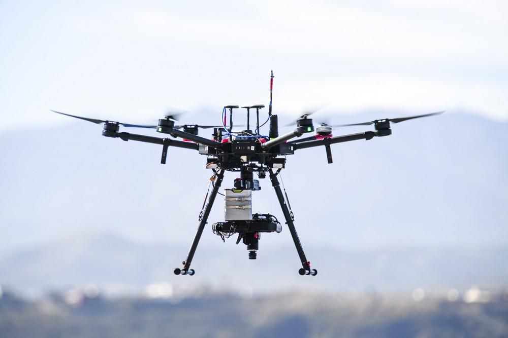 Las Canteras, a vista de dron.