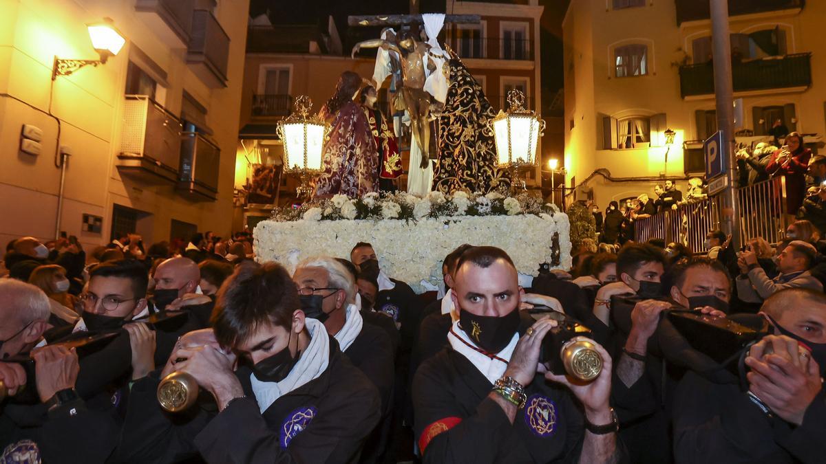 Las procesiones vuelven a las calles de Alicante dos años después