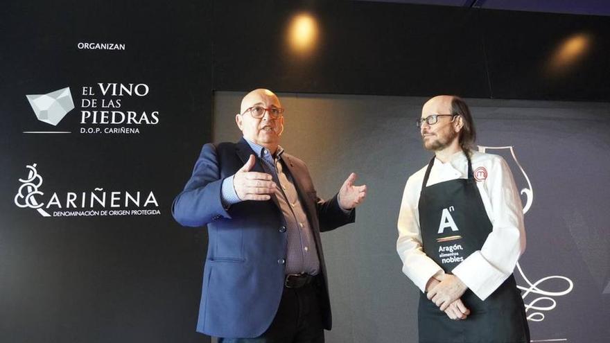 Santiago Segura en la presentación de la colección premium de &#039;El vino de las Piedras&#039;.