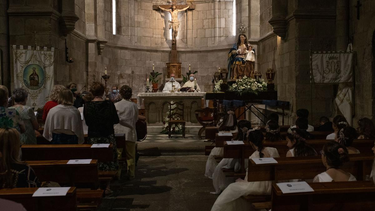 Misa en honor de la Virgen de la Salud